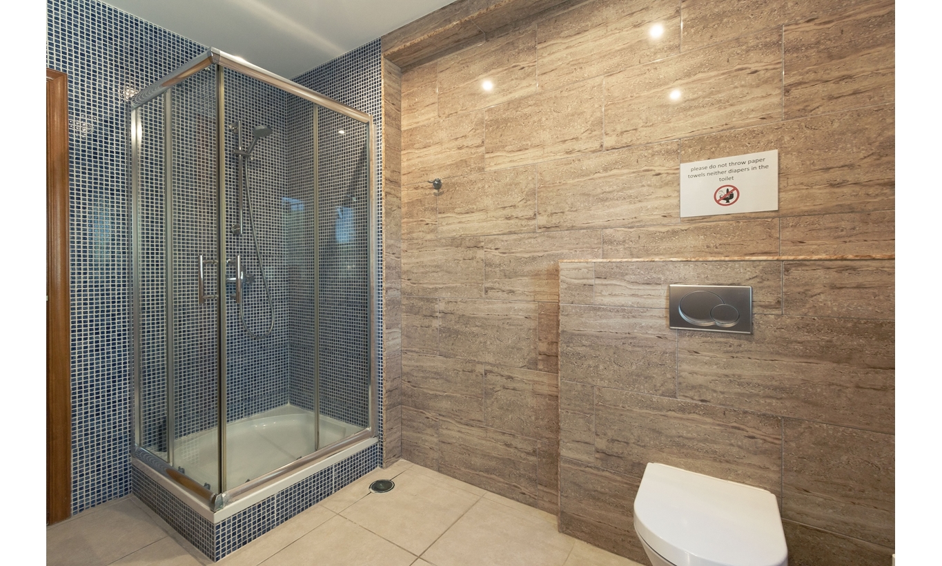 Ground floor: WC1