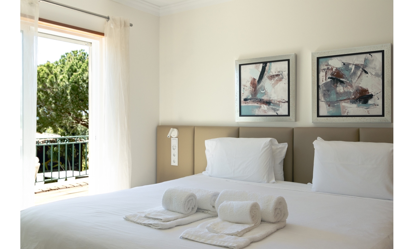 Upper floor: Bedroom 3